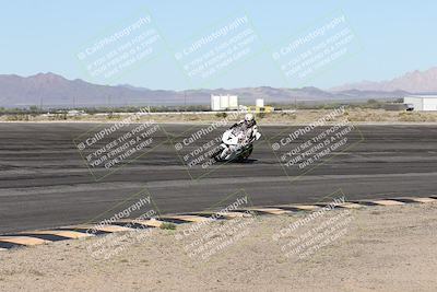 media/Jan-16-2026-CVMA Friday Practice (Fri) [[6f2bf47531]]/5-Racer 4-Trackday1/Session 2 (Bowl)/